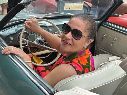 Wurde von bekannten Frauen wie Romy Schneider und Elisabeth Noelle-Neumann gefahren – 70 Jahre VW Karmann-Ghia