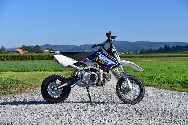 YCF Dirt Bike Start 88SE (2019) - als Zusatzlot 121A an der Versteigerung der Oldtimer Galerie Toffen am 14. Oktober 2023 angeboten