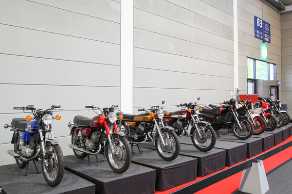 Yahama-Ausstellung mit berühmten Motorrädern aus mehreren Jahrzehnten - Motorworld Classics Bodensee 2022