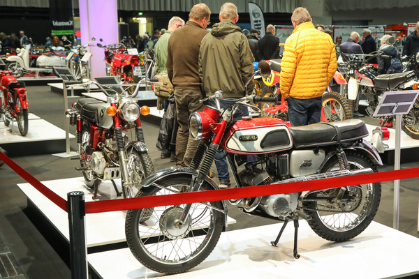 Yamaha AS 1 (1968) - Zweitaktmotorrad im Scrambler-Stil - Bremen Classic Motorshow 2023