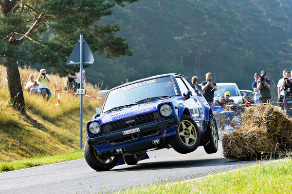 Bild: Yannik Neuville bei vollem Einsatz im Toyota_Full - 13. ADAC Eifel Rallye Festival 2025