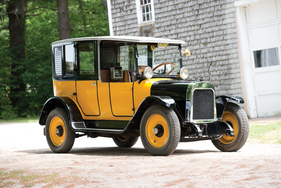 Yellow Cab Model A-2 Brougham Taxi (1923) - als Lot 131 an der RM Auction Hershey vom 9./10. Oktober 2014