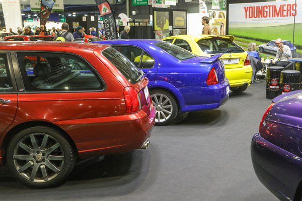 Youngtimer-Sonderschau zu MG - verschiedene Heckpartien - Rétromobile Paris 2024