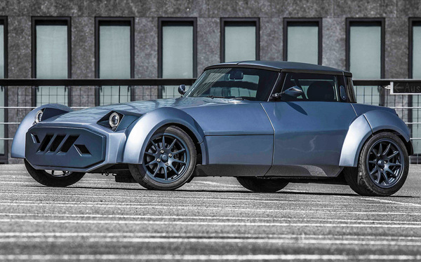 Yummy Motors XCT-R 2009 () - as lot 07 at the auction of the classic car gallery at the Dolder Grand Hotel on June 17, 2017