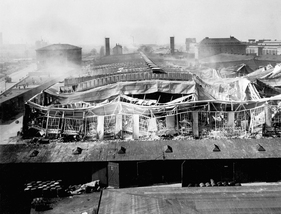 Zerbombtes BMW Werk Milbertshofen im Jahr 1945 (100 Jahre BMW-Werk München) Zerbombtes BMW Werk Milbertshofen im Jahr 1945 (100 Jahre BMW-Werk München)