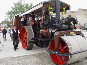 On display at arbon classics 2022: another great steaming relic from the history of mobility. Note the license plate.