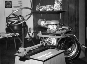 Zubehör - Mittel- anstatt Lenkradschaltung - Umbau für den Peugeot 204 - Genfer Autosalon 1968