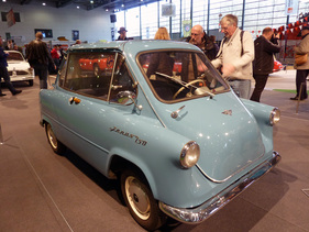 Zündapp Janus 250 - weniger als 7.000 Exemplare liefen vom Band, zu fremd und zu teuer für seine Zeit - an der Bremen Classic Motorshow 2014