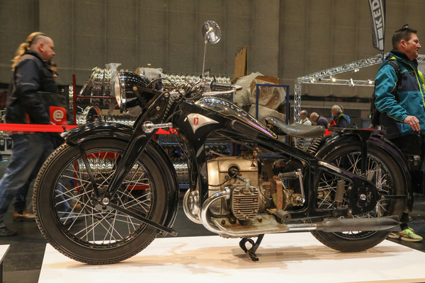 Zündapp K 500 (1928) - Zweitaktmaschine, seitengesteuerter Boxer, in der Motorrad-Sonderschau - Bremen Classic Motorshow 2023