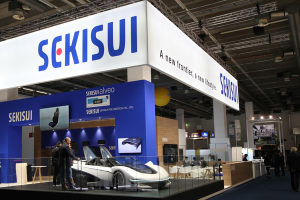 Zulieferer zeigen sportliche Auto-Konzepte - IAA Frankfurt 2019