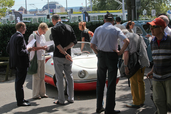 Zurich Classic Car Award am 17. August 2016 - Die Fahrzeugbesitzer wurden ständig um Auskunft gefragt