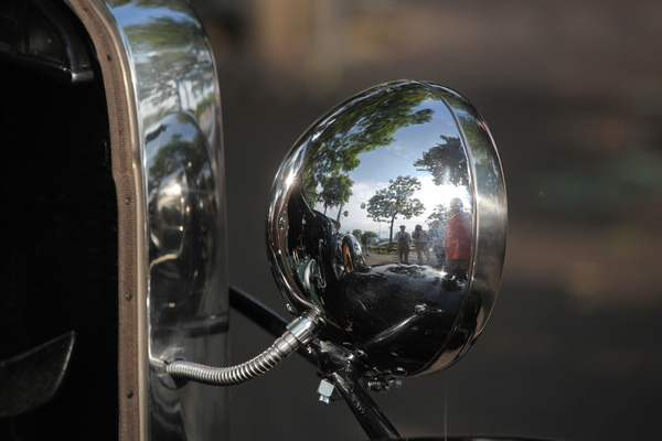 Zurich Classic Car Award am 17. August 2016 - Die halbe Flora spiegelt sich in der Lampe