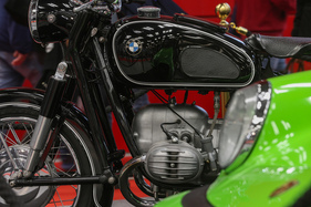 Zwei Boxer-Klassiker: Porsche 911 und BMW-Motorrad - 42. Auto e Moto d'Epoca 2025