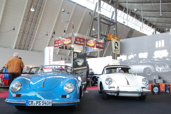 Zwei Porsche 356 werben für den Karosseriebauer Reutter (Stuttgart) - Retro Classics Stuttgart 2017