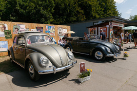 Zwei VW Käfer Ovali an den Classic Days Zwei VW Käfer Ovali an den Classic Days