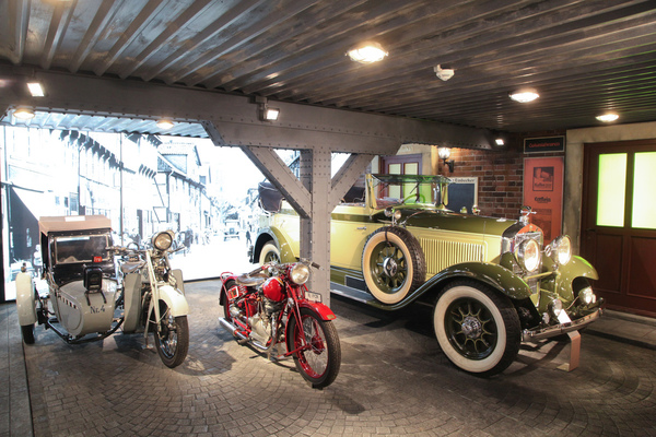 Image: Two-, three- and four-wheeled vehicles in the permanent exhibition - Museum PS.Speicher