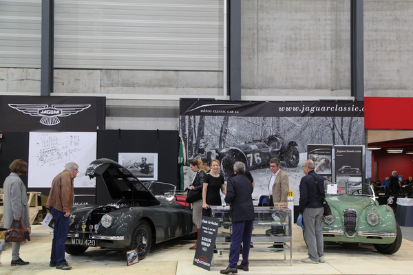 Zweimal Jaguar XK bei Dönni, links das Auto von Clark Gable - Swiss Classic World Luzern 2016