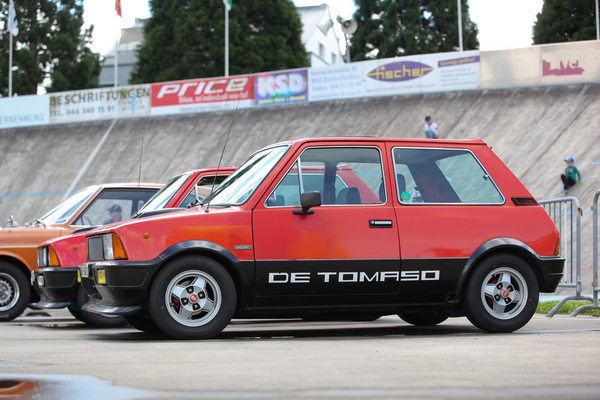 Bild Zweimal Mini DeTomaso - Dolder Classics Mai 2017