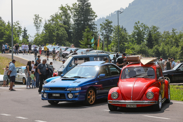 Zweimal Vierzylinder-Boxer - aber das ist die einzige Gemeinsamkeit - Youngtimer Stockental 2025