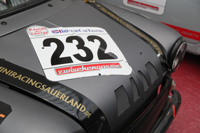 Zwischengas ist beim Kampf der Zwerge immer dabei - Techno Classica Essen 2018 Zwischengas ist beim Kampf der Zwerge immer dabei - Techno Classica Essen 2018