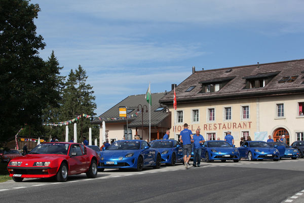 Bild Zwischenhalt auf dem Col du Marchairuz - 1ère Rencontre Franco-Suisse Alpine 2019