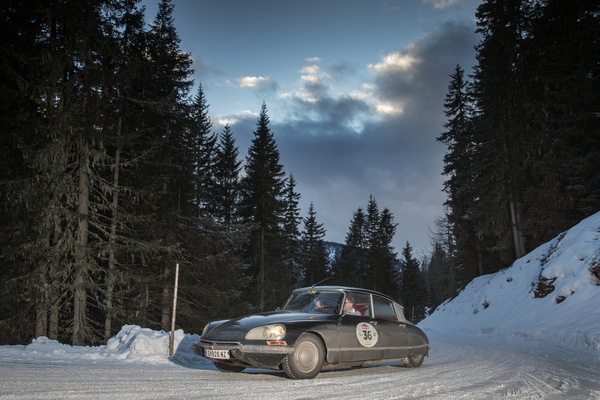 … aber über die Göttin DS ist doch eher zu Höherem berufen.