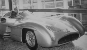 ... als mein Vater Josef doch immerhin eine Sitzprobe machen durfte.