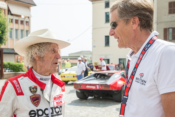 … auf seinen Freund Thierry Boutsen.