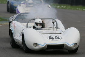 ... bis der Eine oder Andere vom Öl spuckenden Motor, ...