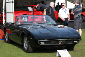 ... da ein Maserati Ghibli Spider von 1970 – übrigens mal ein Original, kein Coupé-Aufschnitt.