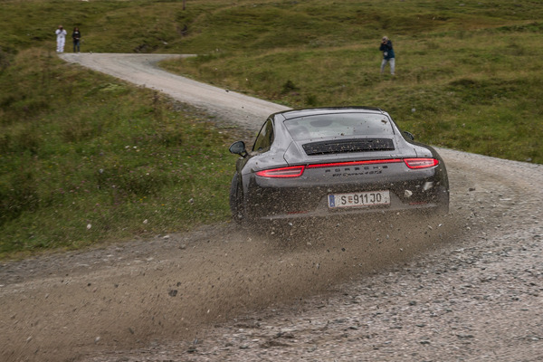 da kann man ganz schön das Heck raushängen lassen - Saalbach Classic 2015