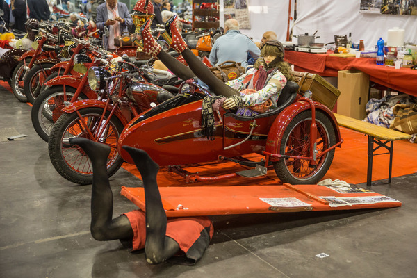 … da müssen schon mal die Beine hochgelagert, …