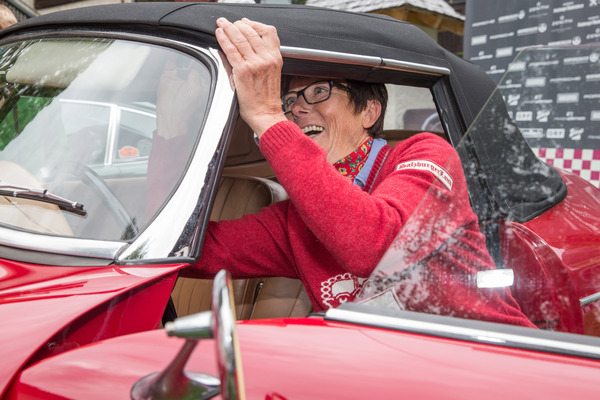 das Dach ist zu, der Regen kann beginnen - Saalbach Classic 2015