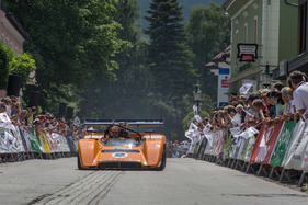 … den CanAm McLaren M8C, …