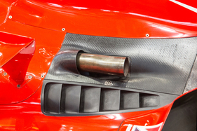 … der Ferrari F2007 sauber verpackt und …