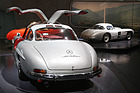 Bild: der berühmteste Flügeltürer, aber weder der erste noch der schnellste - Mercedes Benz 300 SL