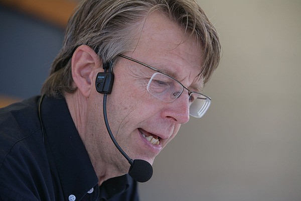 ... die einen müssen dazu viel reden, ...