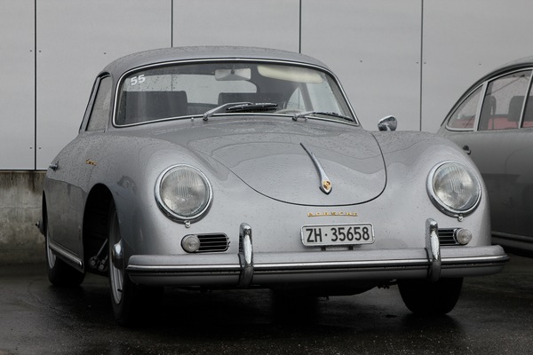 Bild: ein besonders rares Carrera-Modell der 356-er-Baureihe - Porsche Classic Day 2012