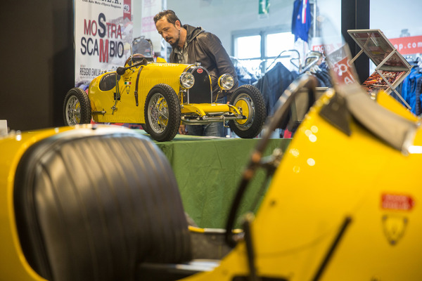 …entweder nur als Dekor, oder für den Sohn zu Hause.