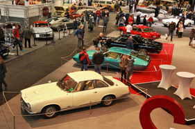 ... finden sich auf diesem Bild - Gordon-Keeble GK-1, Bitter CD und Monteverdi High Speed 375 L (Bremen Classic Motorshow 2018)