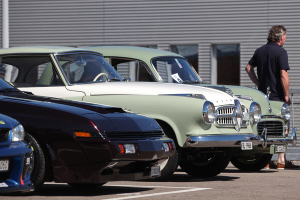 grosses Spektrum - von den Japanern der Achziger- und Neunzigerjahre, zu den Deutschen und Engländern der Sechzigerjahre - 2. TCS Youngtimer und Classictreffen in Pratteln 2016