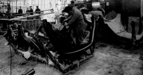 hier liegt die Negativ-Form für die Dachpartie - Porsche 904 Carrera GTS (1964)