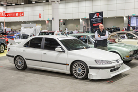 … leider aber war der Chauffeur dem Auto nicht wirklich gewachsen, ...