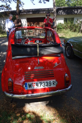 ...mit dem praktischen Rolldach - Vienna Classic Days 2024