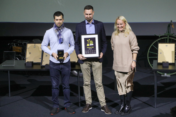myOldtimer.fun als Preisträger des "Rookie Awards" mit Isabelle Riederer - Swiss Classic Award 2023