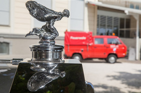 … oder Rolls-Royce. Vor dem extrem raren Feuerwehr-Bulli machte sogar die Emily einen Kniefall.