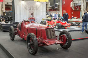 ... oder doch ein Maserati 26 B von 1928, …
