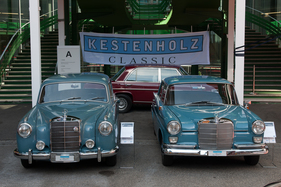 rechts 190 kleine Heckflosse, links 220A Ponton DSC6443-2 () - am Start des RAID Suisse-Paris 2015