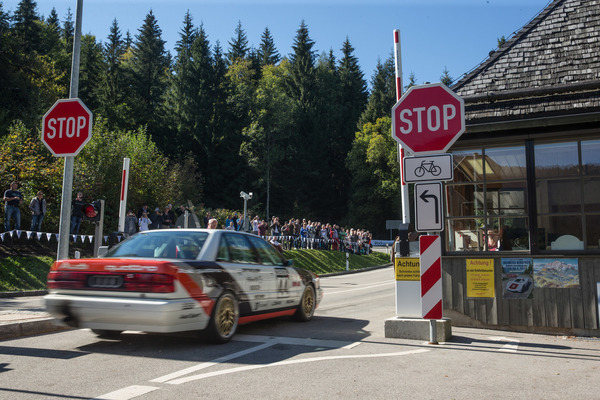 … und die Stop-Schilder wieder zügig überfahren werden dürfen.