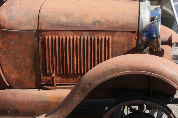 ... und ist jetzt eher ein Kunstobjekt als eine Restaurierungsbasis - Versteigerung der Oldtimer Galerie in Toffen am 26. März 2022